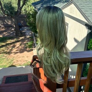 Chelsey Smith Cosmetics synthetic wig.